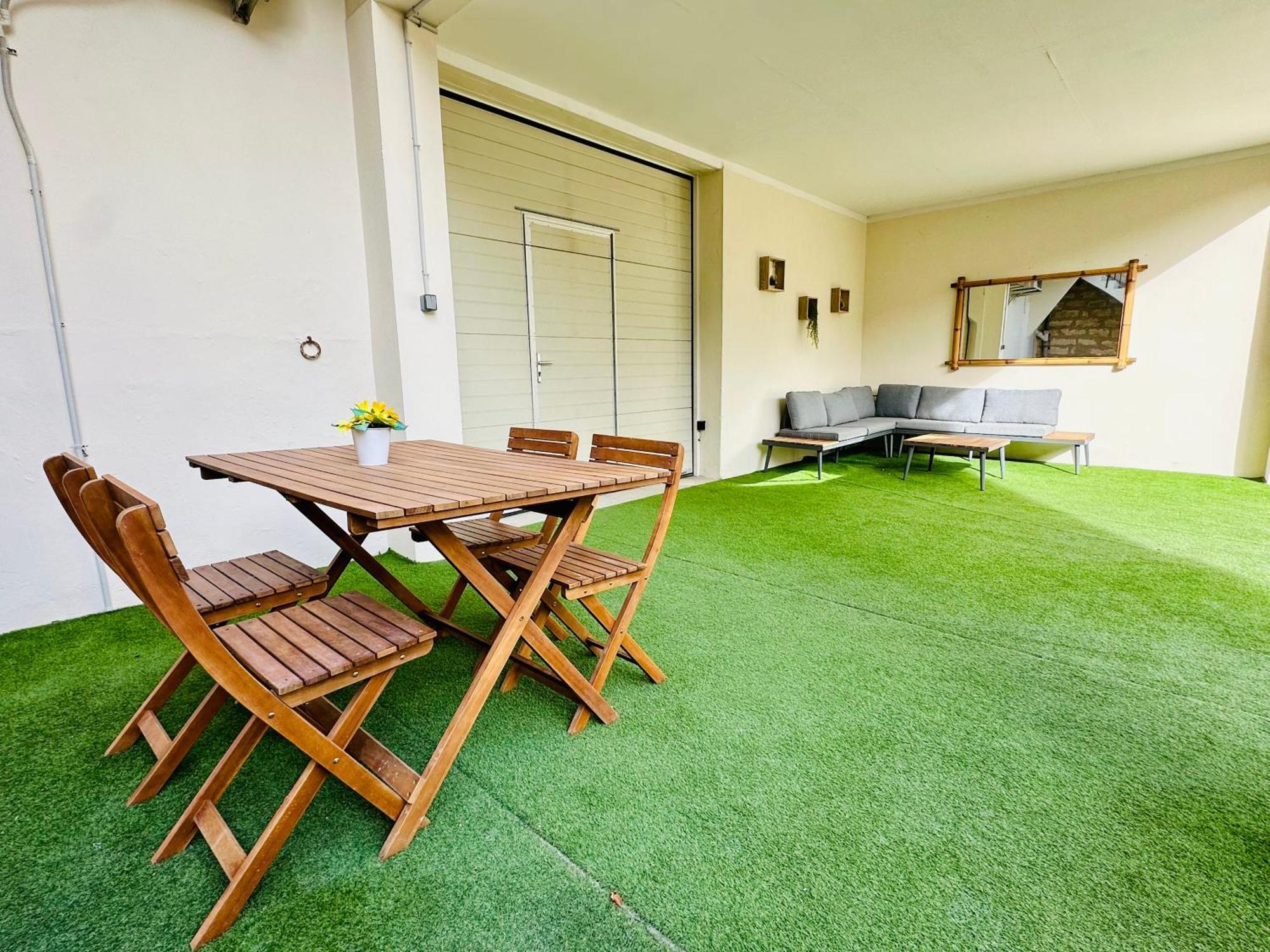 Les Appartements Du Mas - Rose Marie Aigues-Mortes Exterior photo